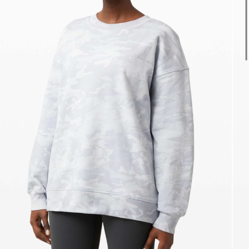 Lululemon Perfectly Oversized Crew
Incognito Camo Alpine White Multi